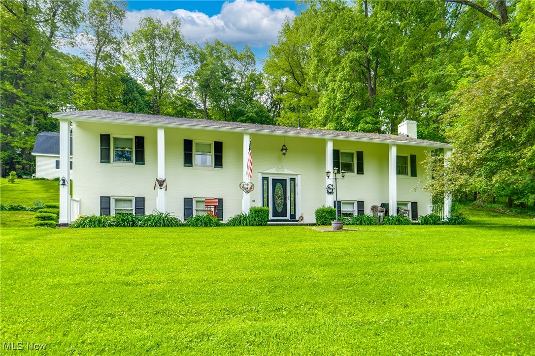 514 Michael Lane, Zoar, Ohio image 2