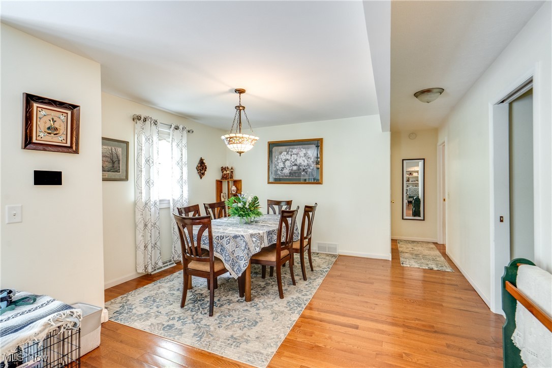 514 Michael Lane, Zoar, Ohio image 13