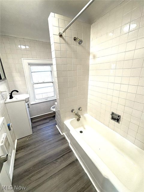Tiny photo for 14172 Superior Road, Cleveland Heights, OH 44118 (MLS # 5210312)