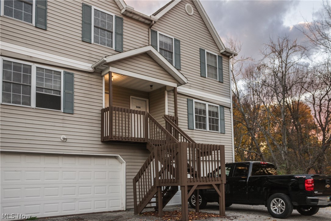 Beautiful 3 bedroom condominium for lease in N. Canton, OH. Easy access to Rt. 77, Timken, Diebold, and the Akron Canton Airport.