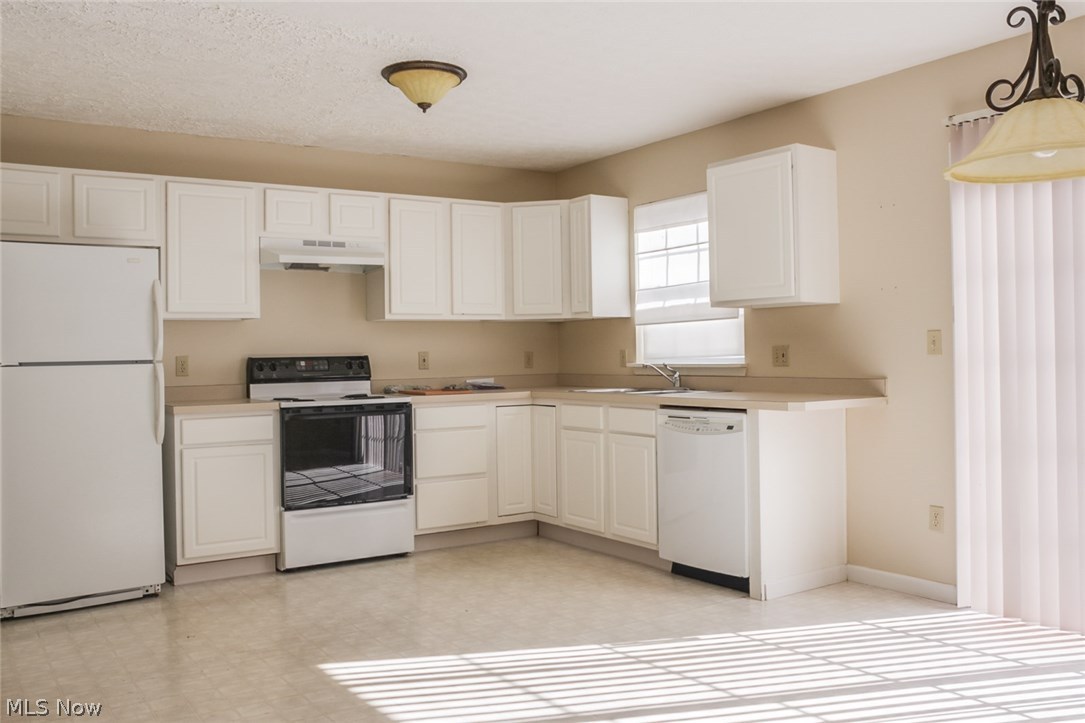 Stonecreek Condo Sec 31 - Residential Lease