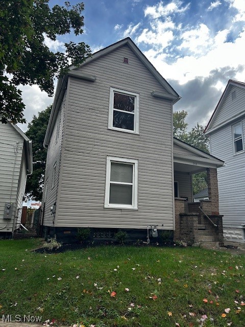 A great opportunity to own an updated 3 bedroom 1 bath home near Summa Hospital. Updated flooring and paint throughout. Newer furnace, water tank, and electric panel. Call today for a private showing!