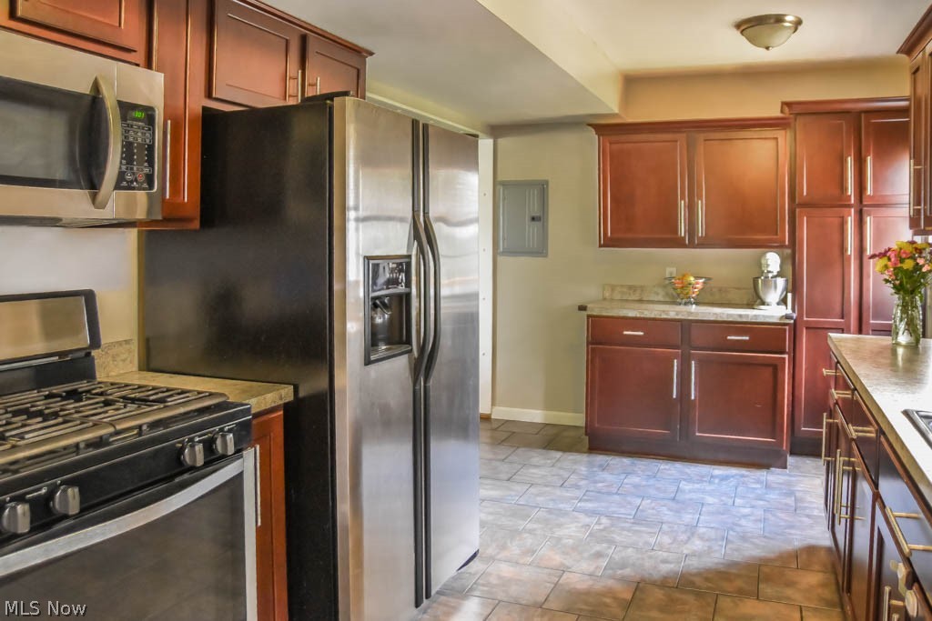 Fairlane Estate - Residential