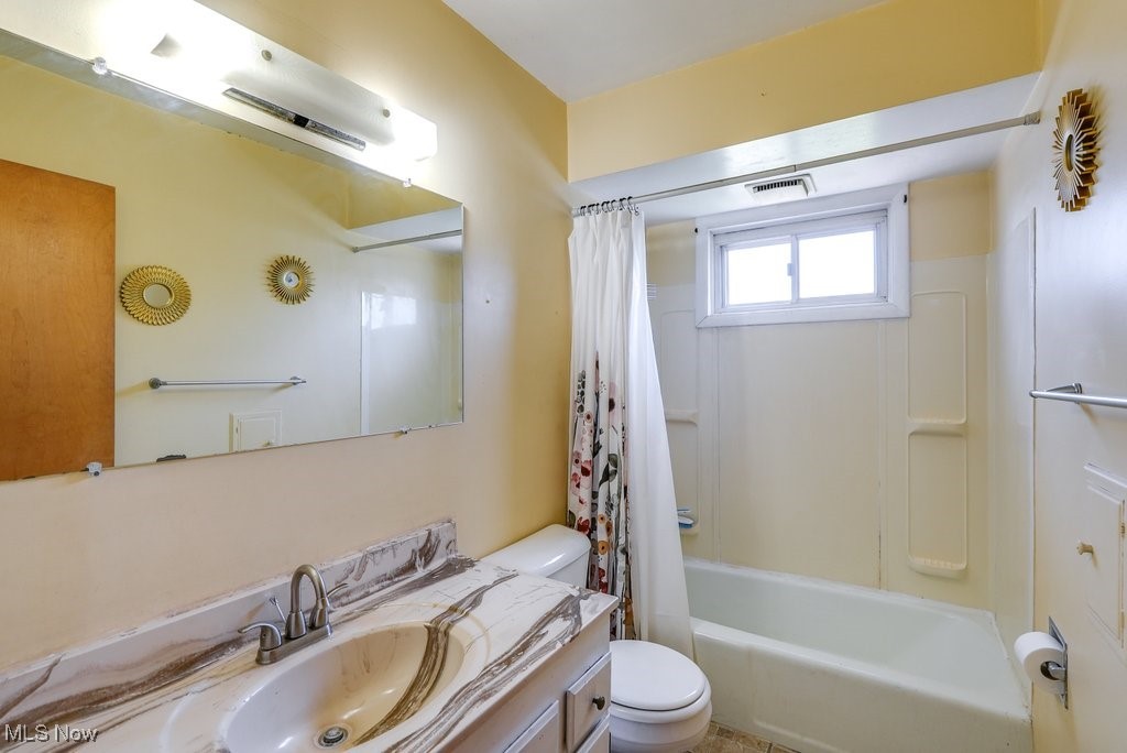 Cuyahoga Falls, Ohio 44223, United States, 4 Bedrooms Bedrooms, ,3 BathroomsBathrooms,Residential,Active,116822