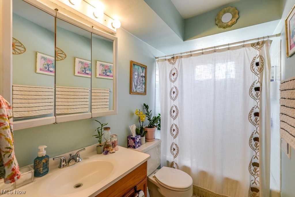 Cuyahoga Falls, Ohio 44223, United States, 4 Bedrooms Bedrooms, ,3 BathroomsBathrooms,Residential,Active,116822