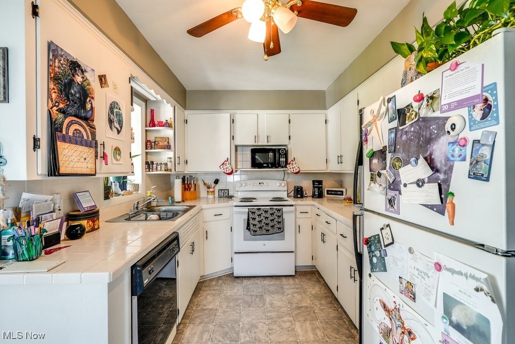 Cuyahoga Falls, Ohio 44223, United States, 4 Bedrooms Bedrooms, ,3 BathroomsBathrooms,Residential,Active,116822