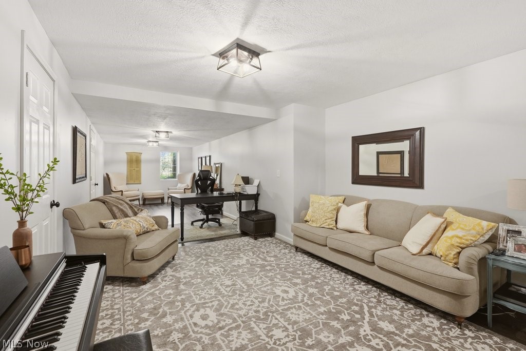 Lindsay Sub - Residential