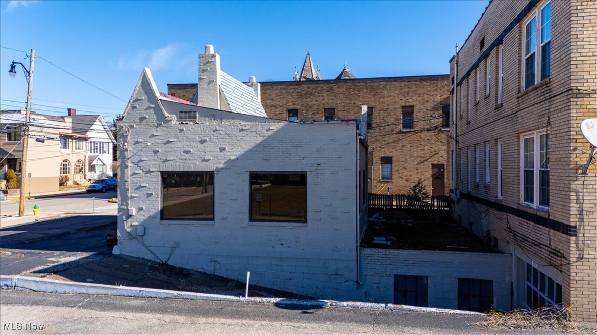 Parkersburg, West Virginia 26101, United States, ,Commercial,Active,2299