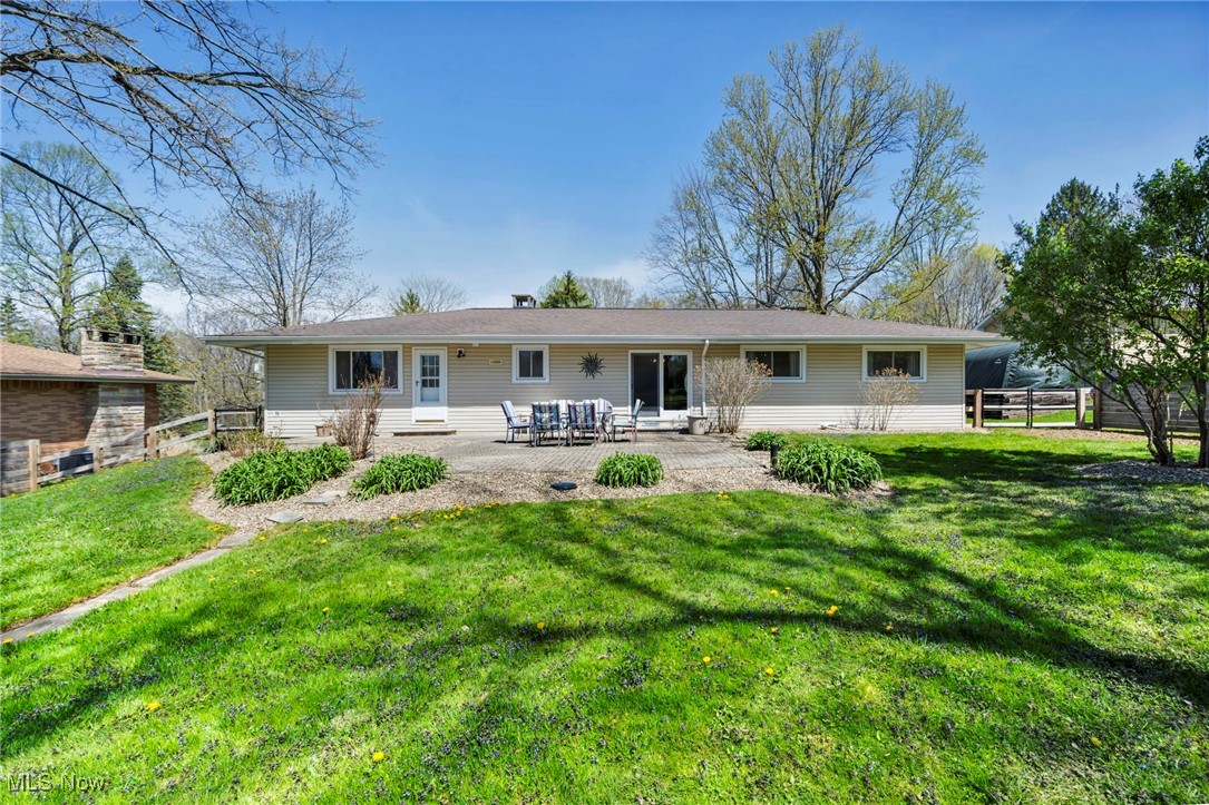 7438 Briar Hill Drive, Willoughby, Ohio image 4