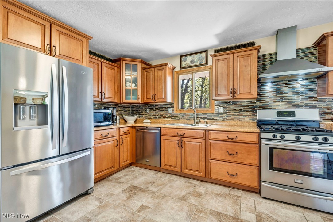 7438 Briar Hill Drive, Willoughby, Ohio image 21