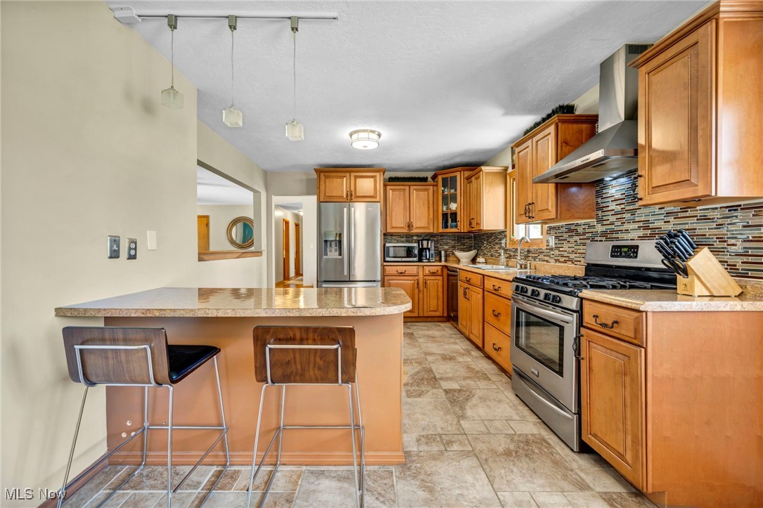 7438 Briar Hill Drive, Willoughby, Ohio image 24