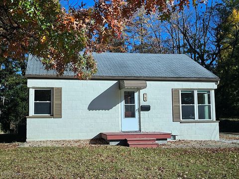 743 Mae Street, Kent, OH 44240 - #: 5082437