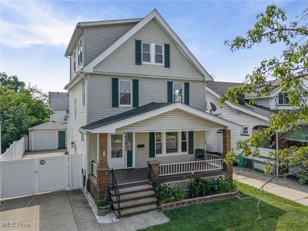 4305 W 49th Street