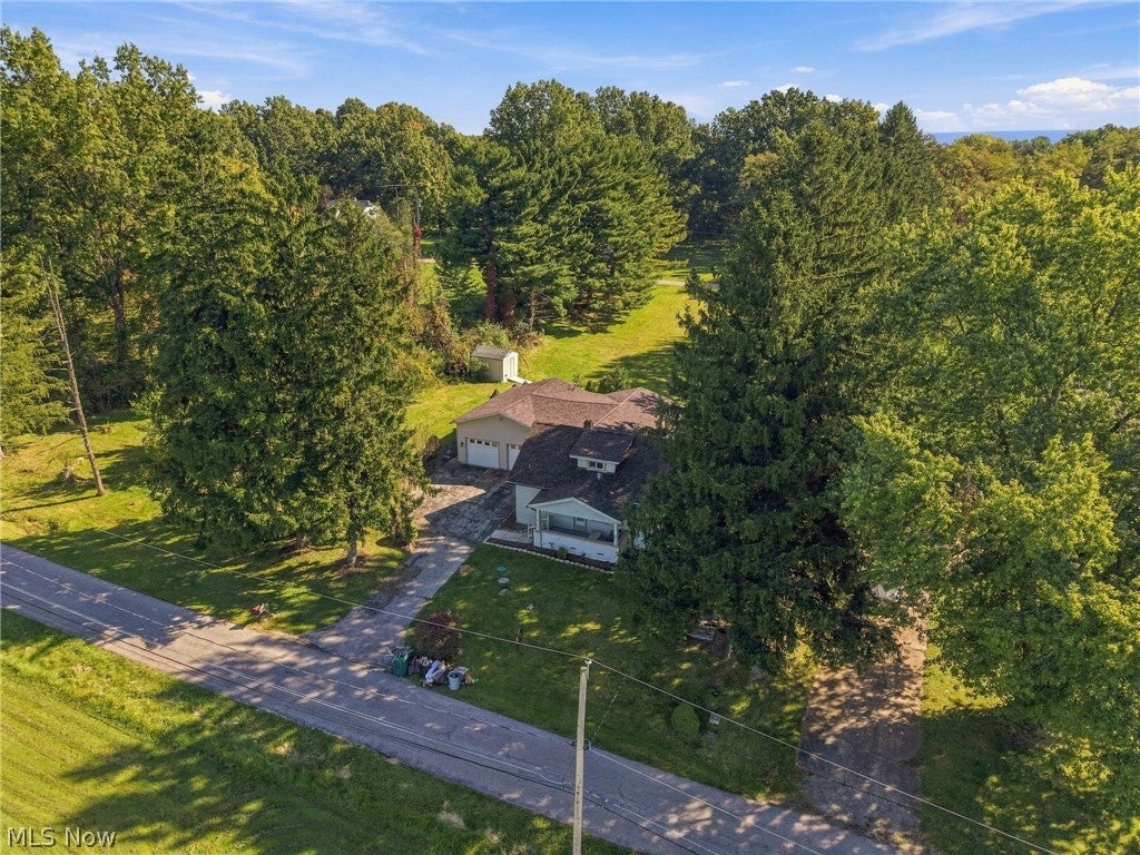 1953 Lawn Avenue