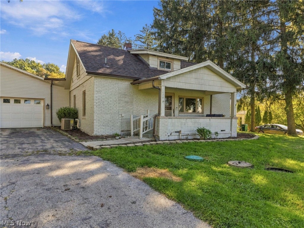 1953 Lawn Avenue