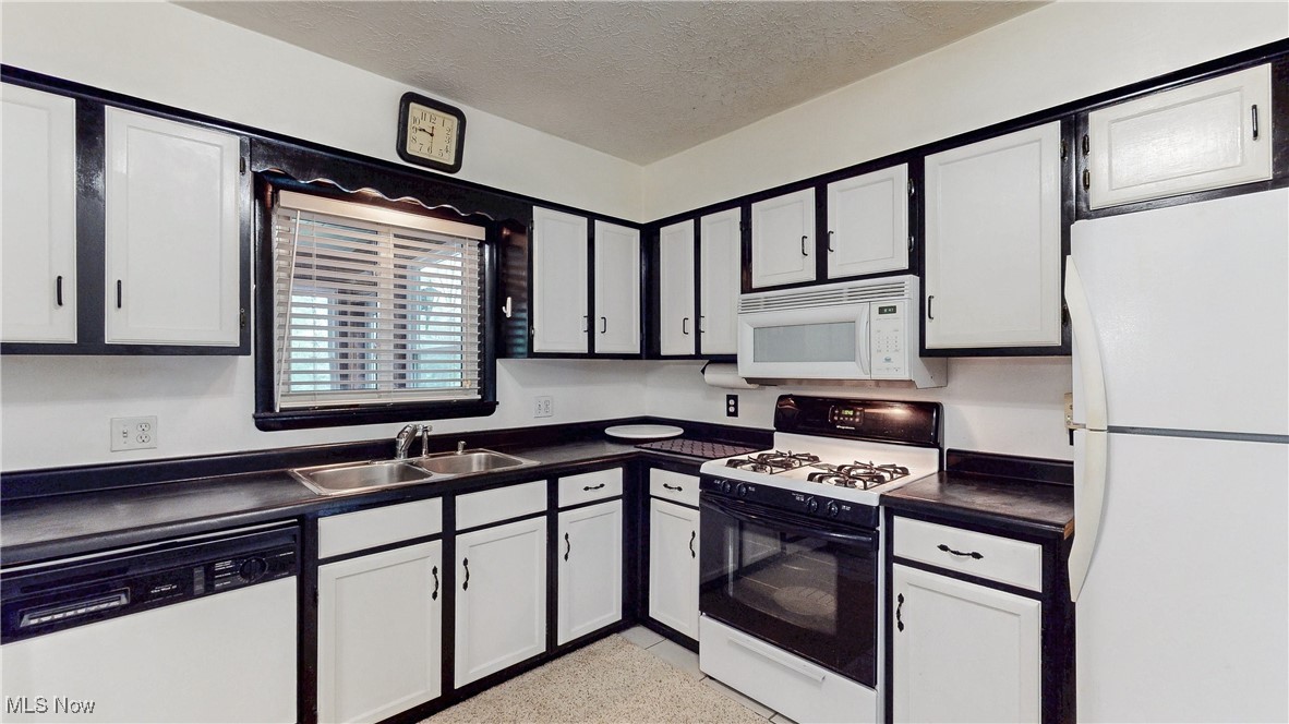 1395 Cecil Drive, Streetsboro, Ohio image 9