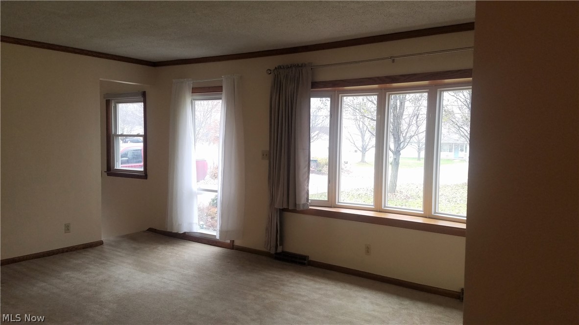 Silver Knoll - Residential