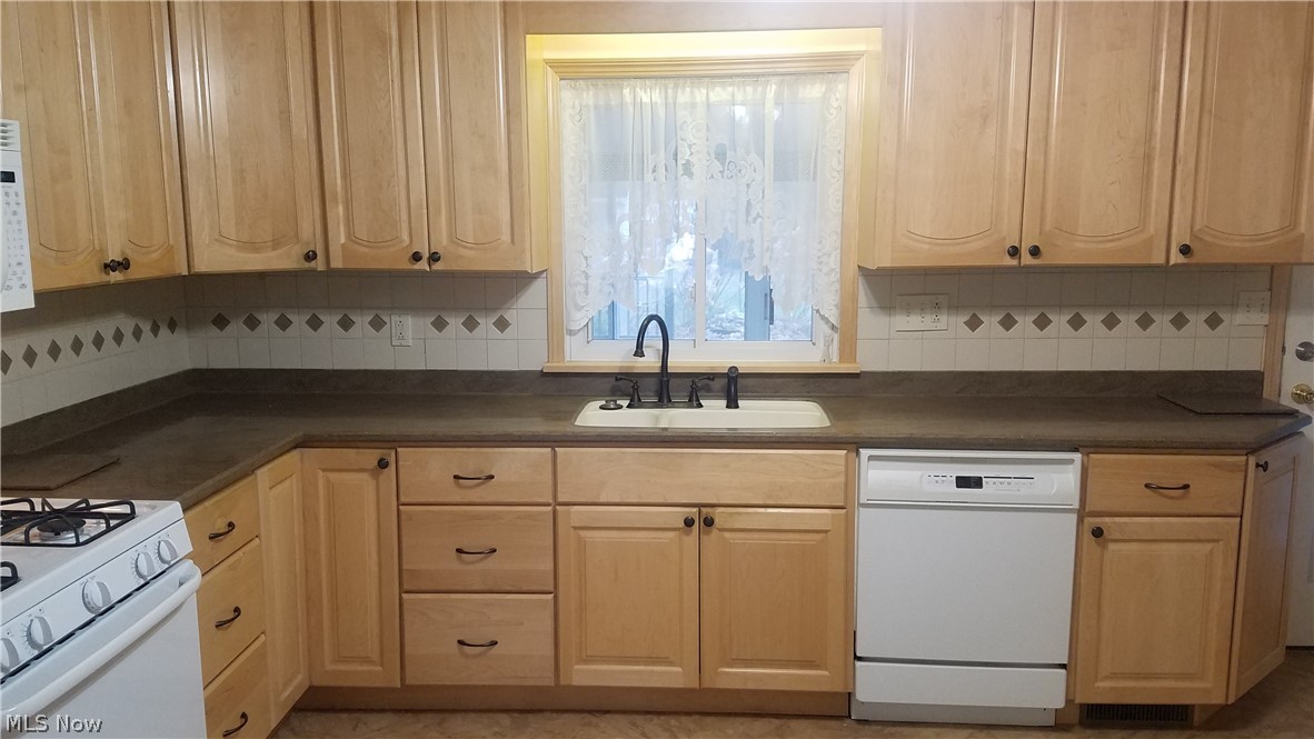 Silver Knoll - Residential