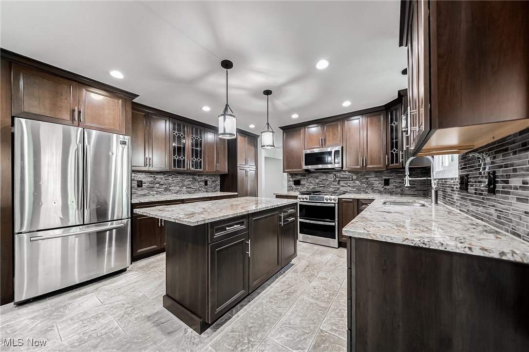 4101 Woodgate Circle, Westlake, Ohio image 9