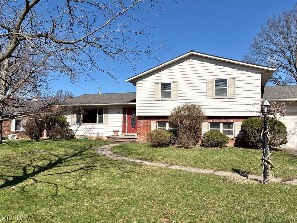 Photo of 145 Crestview Drive, Elyria, OH 44035 (MLS # 5179397)