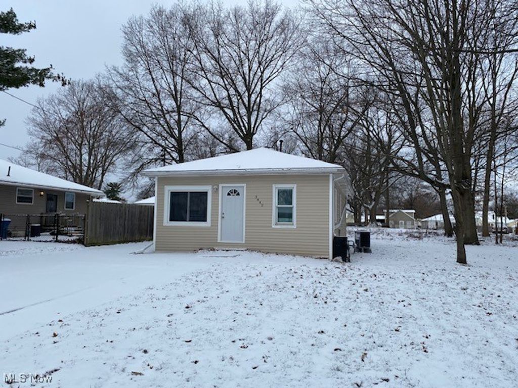 Photo of 3442 Albany Avenue, Lorain, OH 44055 (MLS # 5176711)
