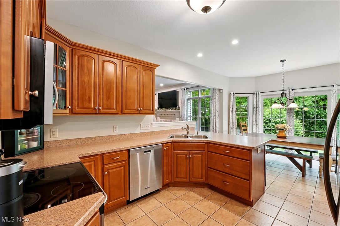 6869 Boardwalk Drive, Poland, Ohio image 18
