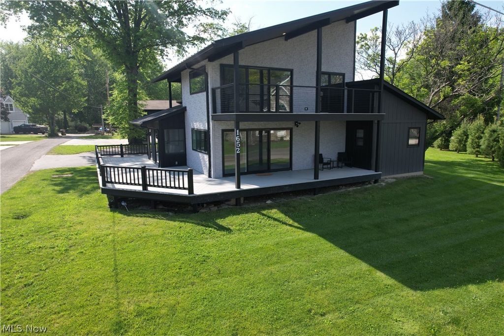 Photo of 1652 Jersey Street, Lake Milton, OH 44429 (MLS # 5212973)
