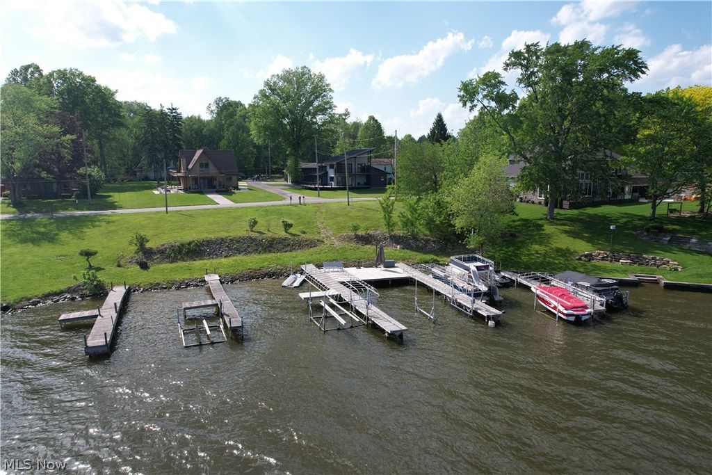 Photo of 1652 Jersey Street, Lake Milton, OH 44429 (MLS # 5212973)