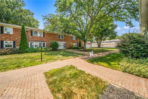 Tiny photo for 15 Meadowlawn Drive #6, Mentor, OH 44060 (MLS # 5180178)