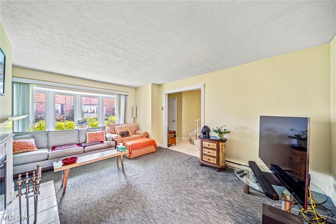 Meadowlawn Condos - Residential