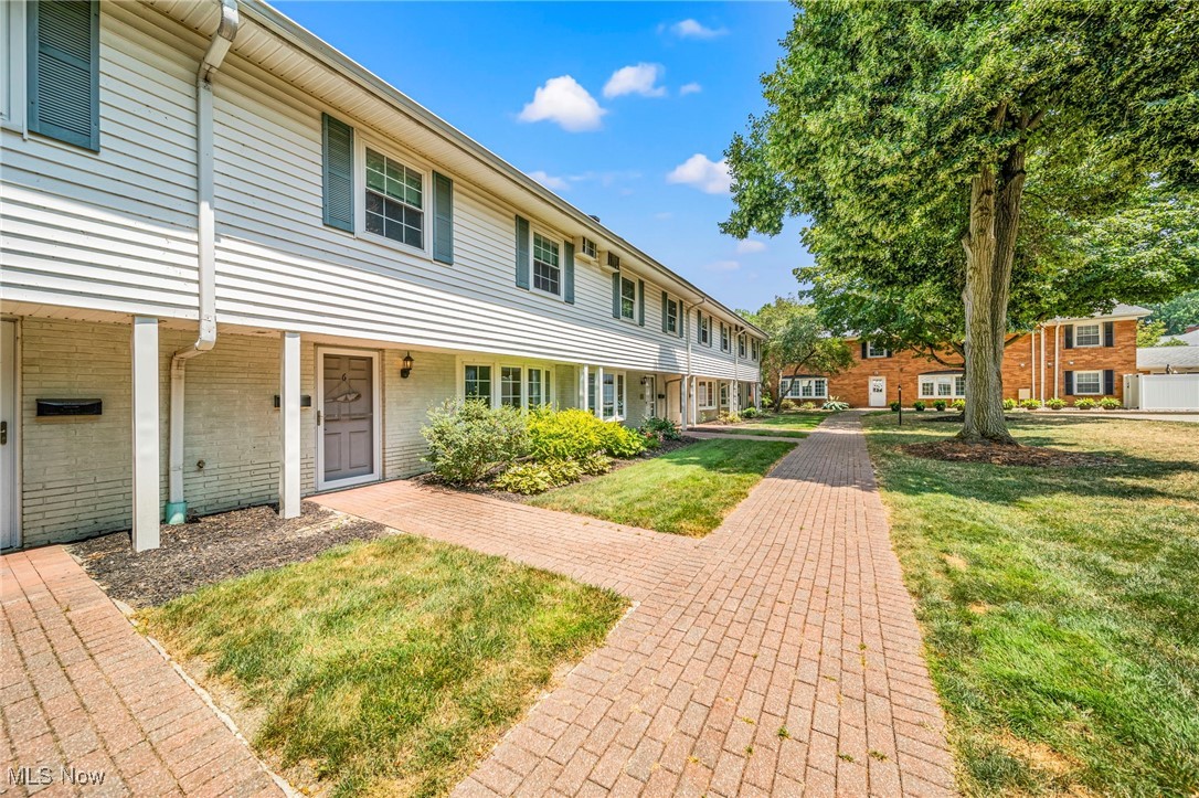 Meadowlawn Condos - Residential