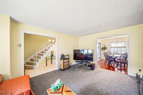 Tiny photo for 15 Meadowlawn Drive #6, Mentor, OH 44060 (MLS # 5180178)