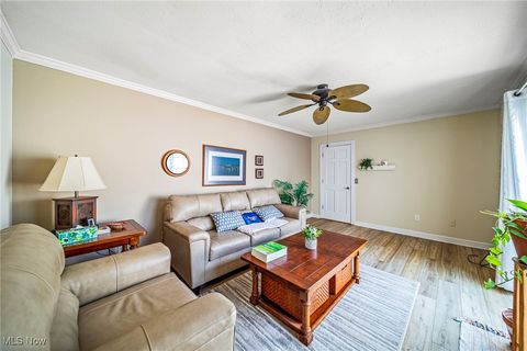 Tiny photo for 15 Meadowlawn Drive #6, Mentor, OH 44060 (MLS # 5180178)