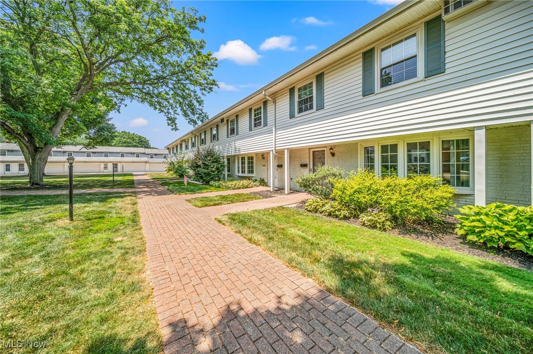 Meadowlawn Condos - Residential