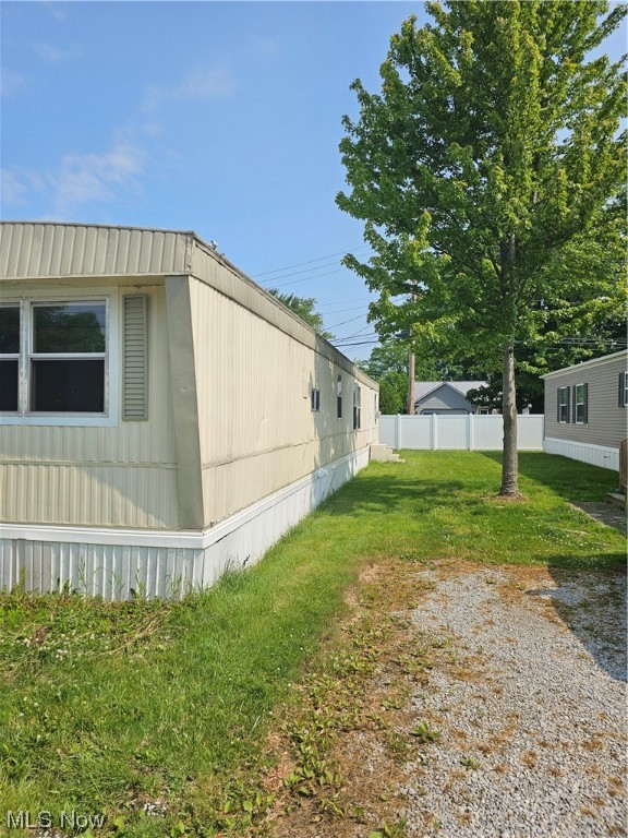 MADISON ESTATES MHC - Residential