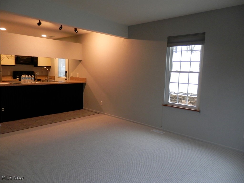 Harbor Creek Condo Ph VI - Residential