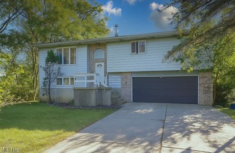 12651 Alameda Drive, Strongsville, OH 44149 - #: 5155376