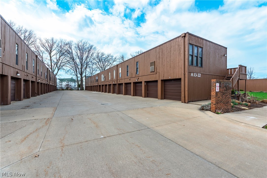 Smugglers Cove Condo 04 - Residential