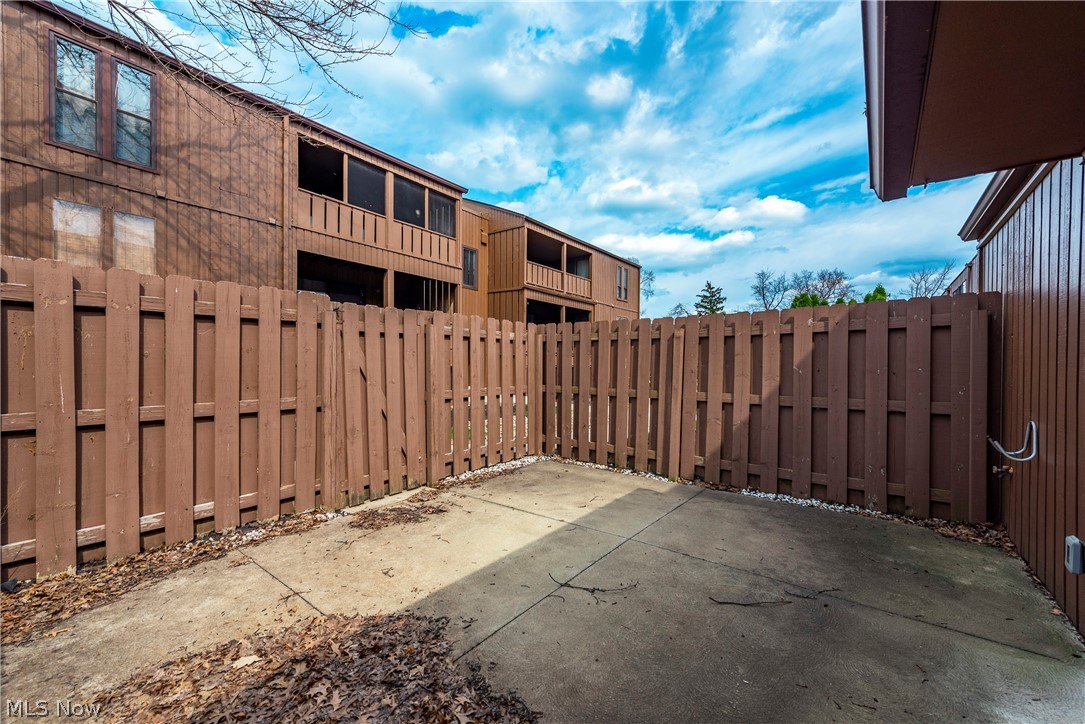 Smugglers Cove Condo 04 - Residential