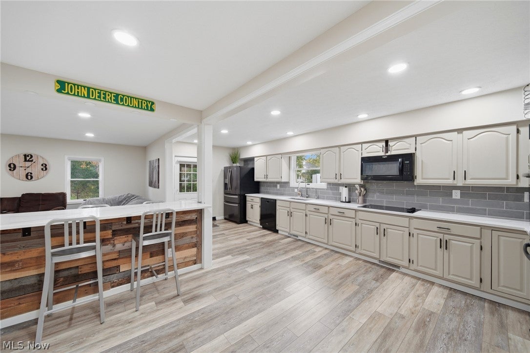 7179 Darrow Road