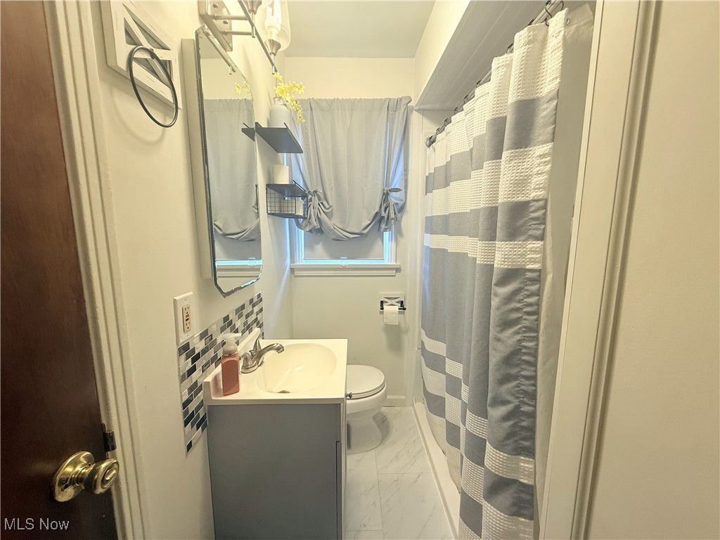 1214 Wentworth Avenue, Toronto, Ohio image 8
