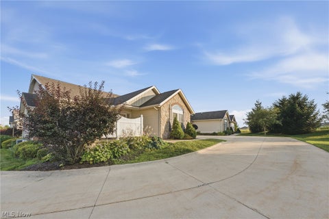 Condo For Sale - 1860 Blackberry Lane<br/> Wayne County, Orrville, OH 44667