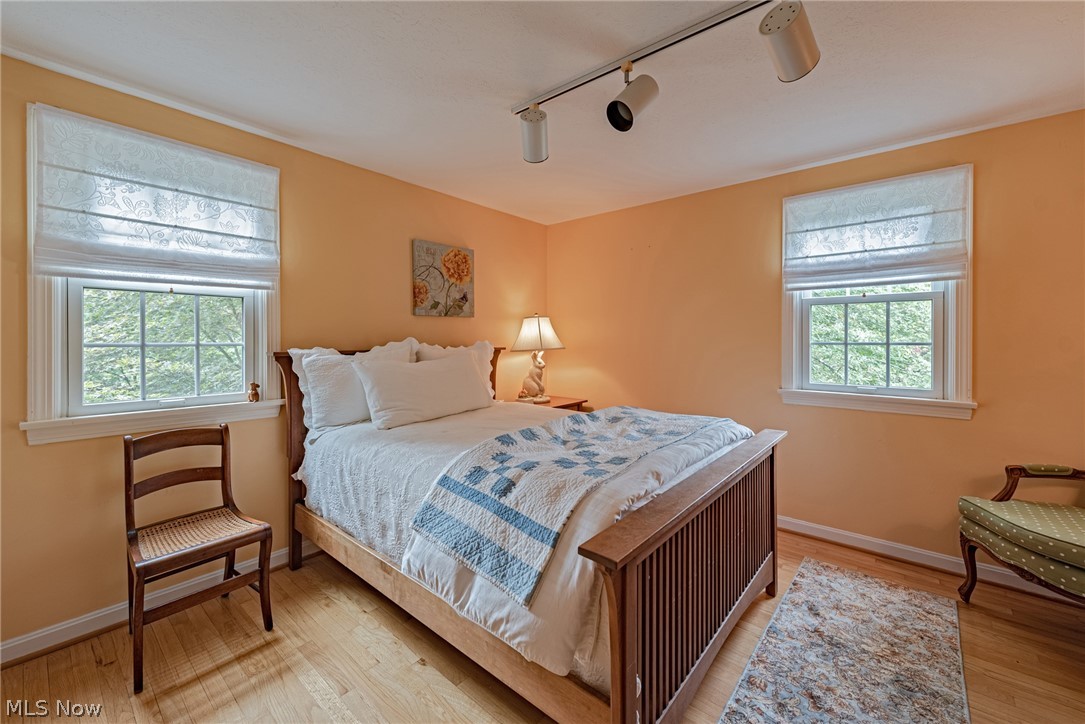 Chagrin Acres - Residential