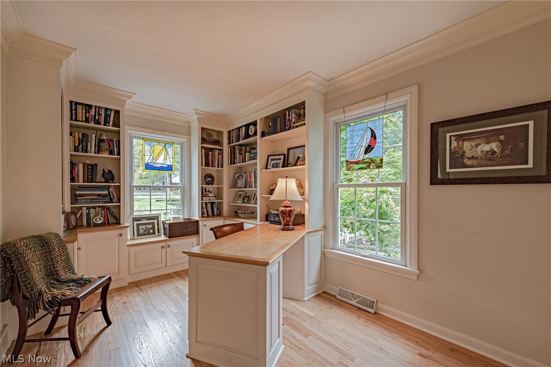 Chagrin Acres - Residential