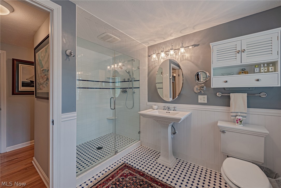 Chagrin Acres - Residential