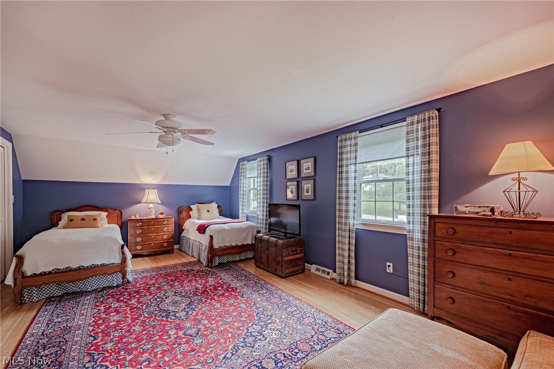 Chagrin Acres - Residential