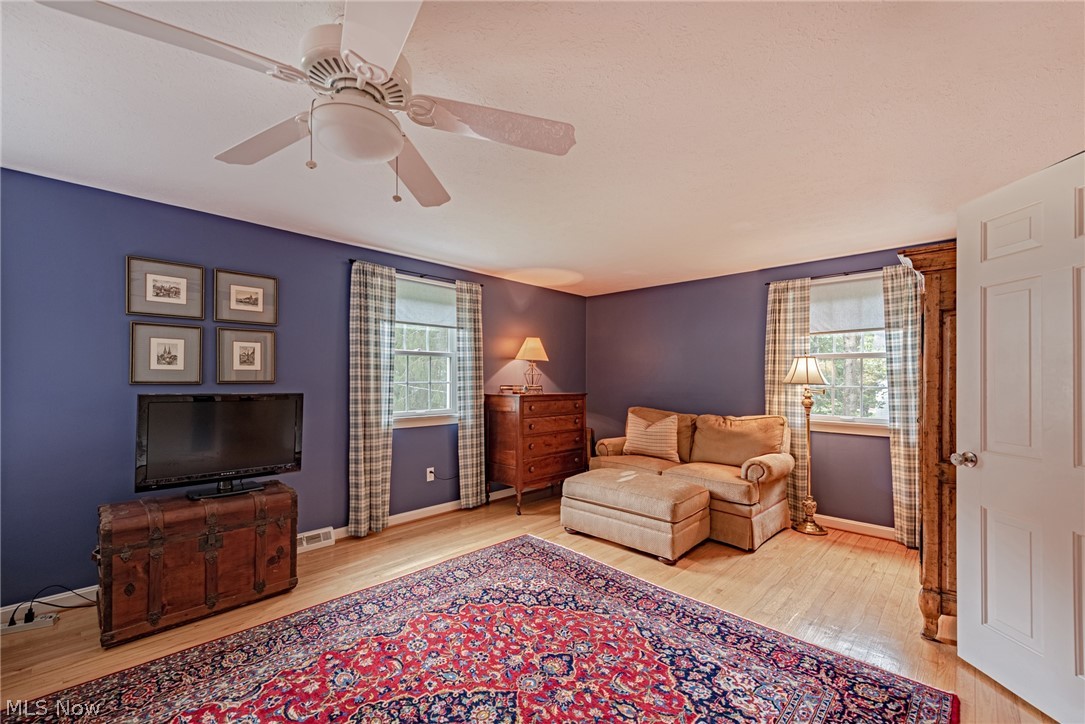 Chagrin Acres - Residential