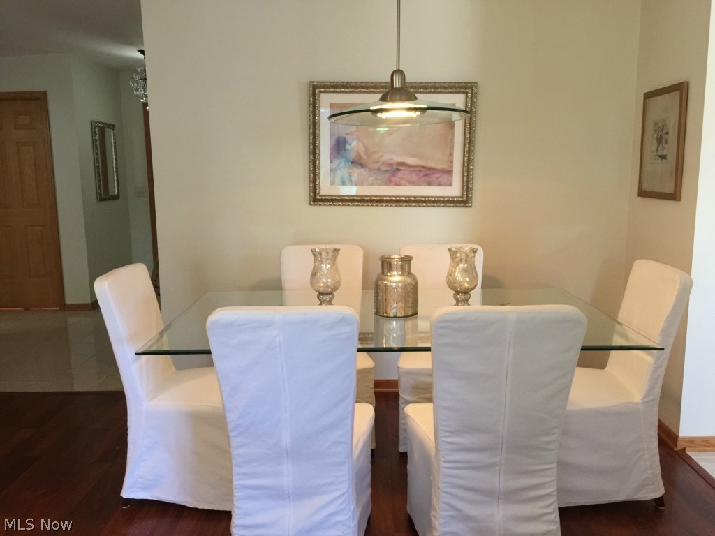 Warren Cc Villas Condos - Residential