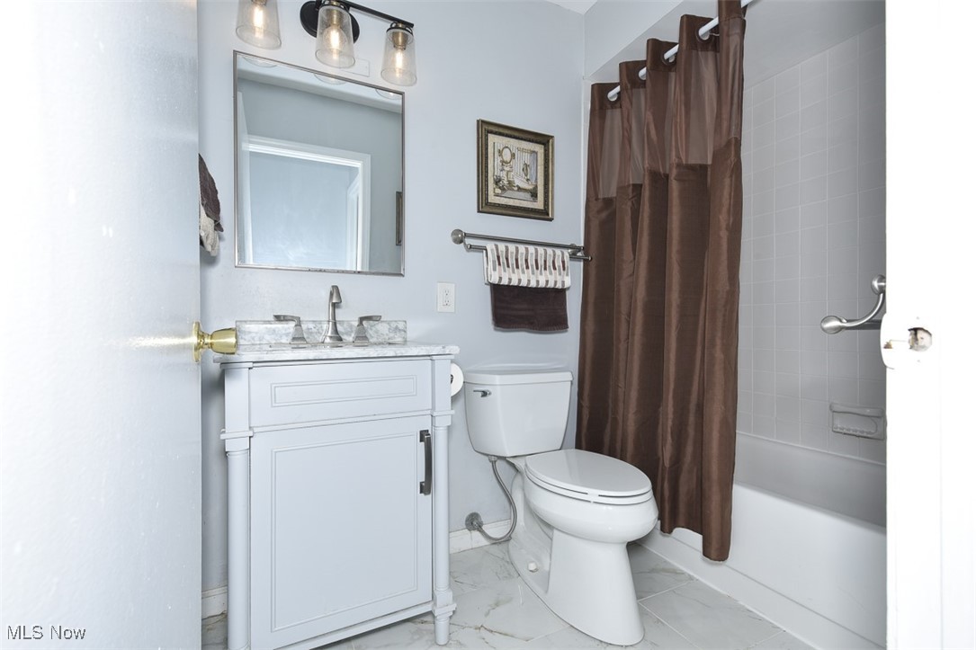2885 Pease Drive #220, Rocky River, Ohio image 12