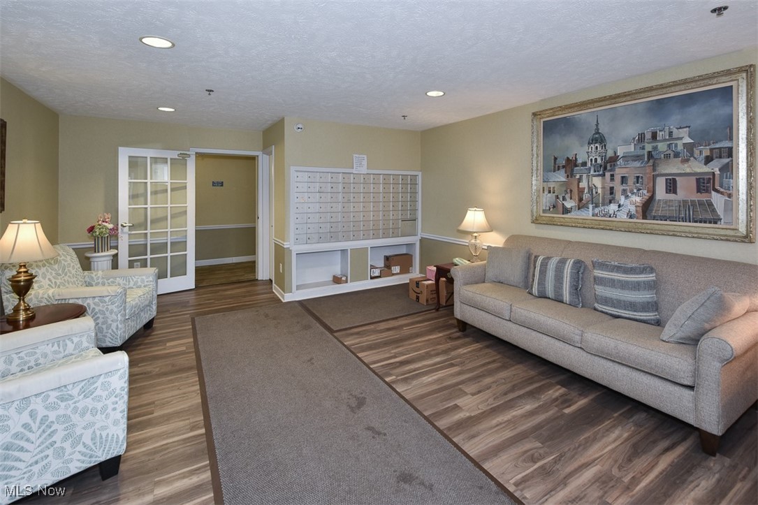 2885 Pease Drive #220, Rocky River, Ohio image 31